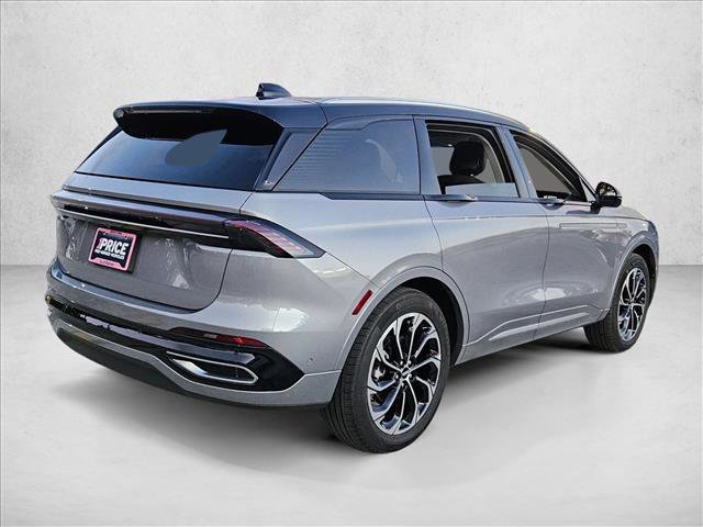 Used 2024 Lincoln Nautilus Reserve w/ Equipment Group 202A image 5