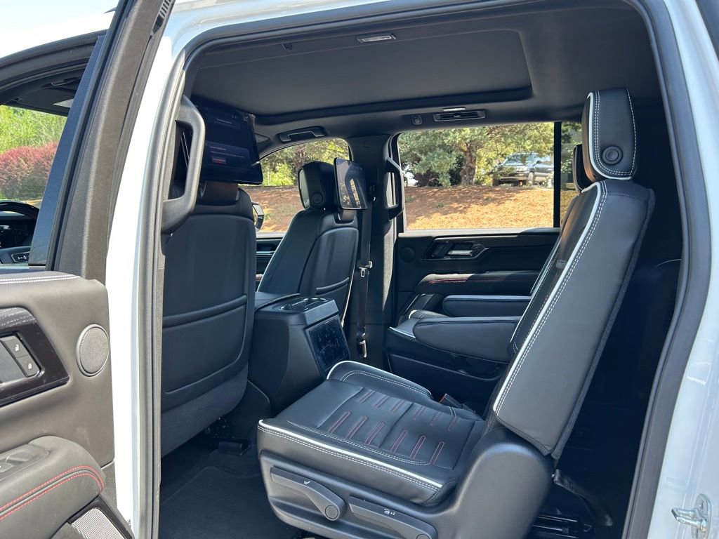 Used 2025 GMC Yukon XL AT4 Ultimate w/ LPO, AT4 Appearance Package AWD/4WD image 44