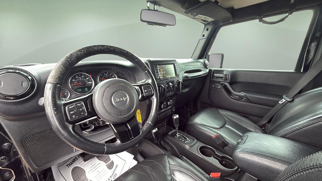 Used 2015 Jeep Wrangler Unlimited Sahara AWD/4WD image 16
