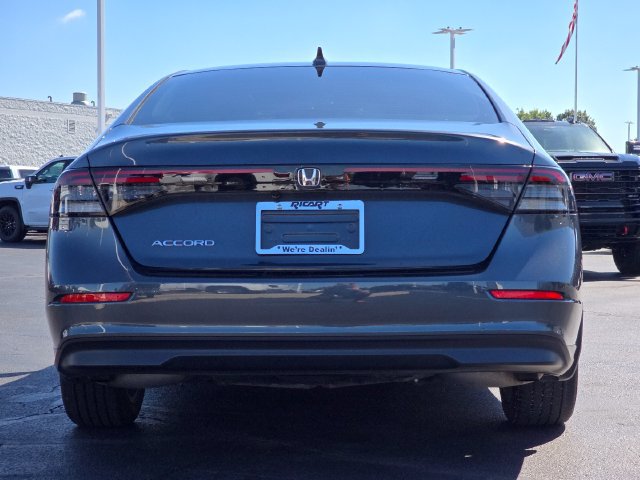 Used 2023 Honda Accord EX image 15