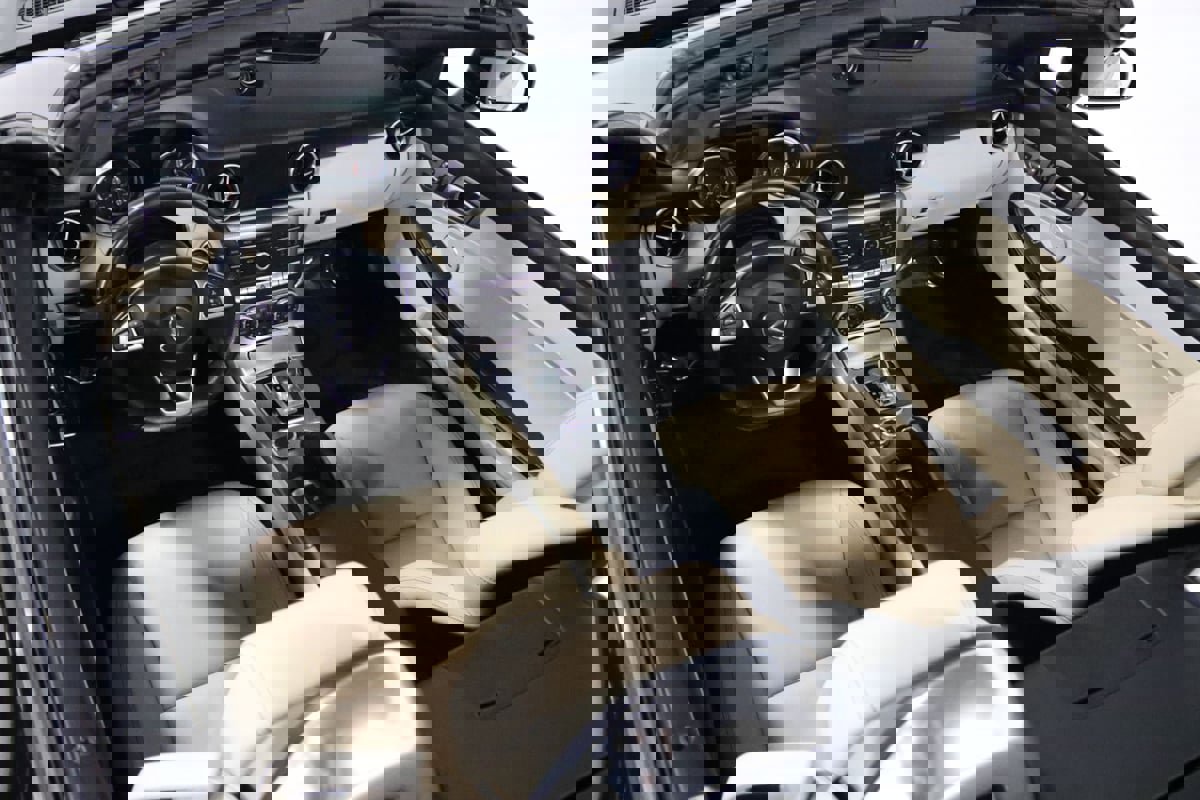 Used 2017 Mercedes-Benz SLC 300 image 63