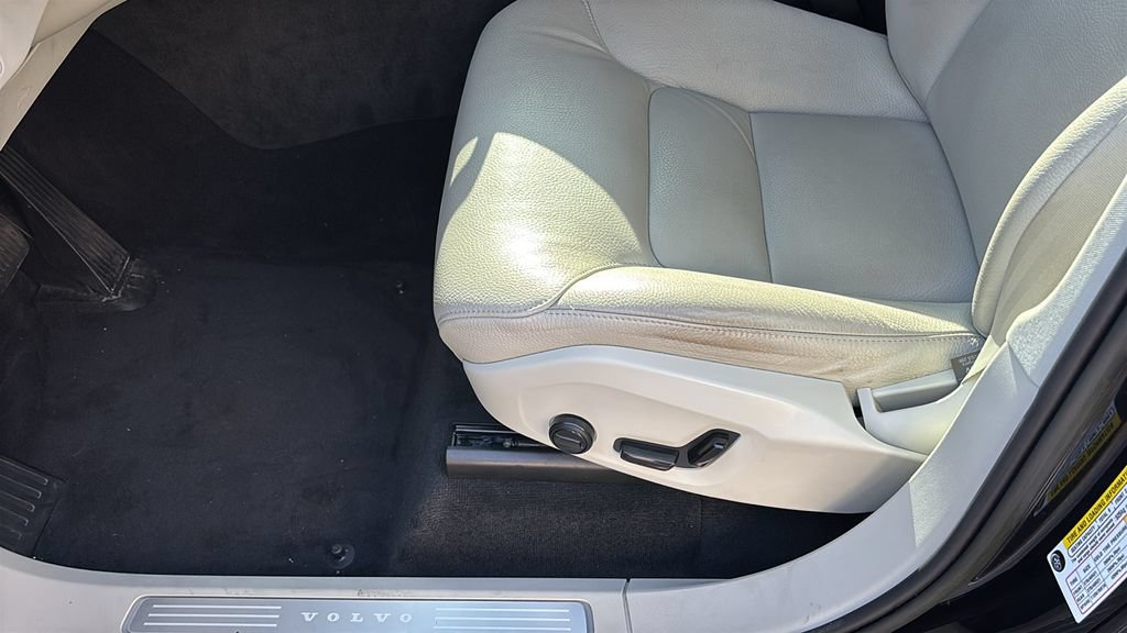 Certified 2023 Volvo XC90 B6 Plus w/ Protection Package Premier AWD/4WD image 25