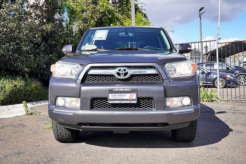 Used 2013 Toyota 4Runner SR5 w/ Convenience Pkg image 5