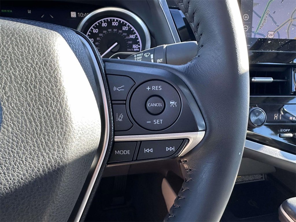 Used 2021 Toyota Camry XLE image 8