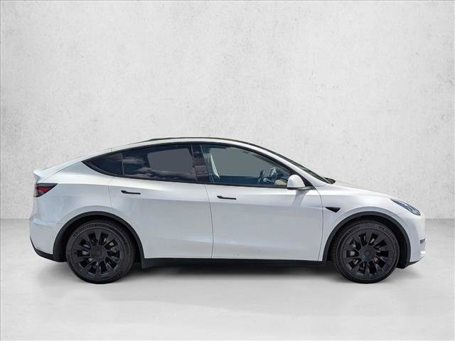 Used 2021 Tesla Model Y Long Range AWD/4WD image 4
