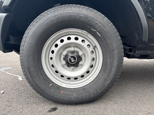 New 2025 Ford Bronco 4-Door image 9