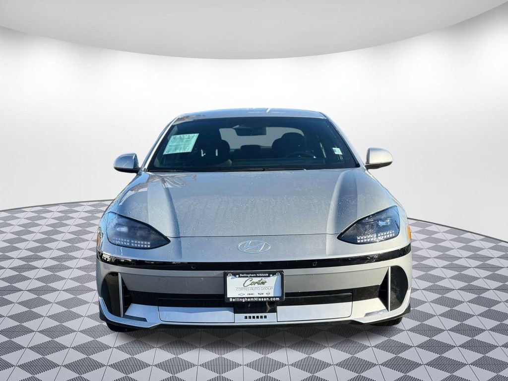 Used 2023 Hyundai Ioniq 6 SE image 2