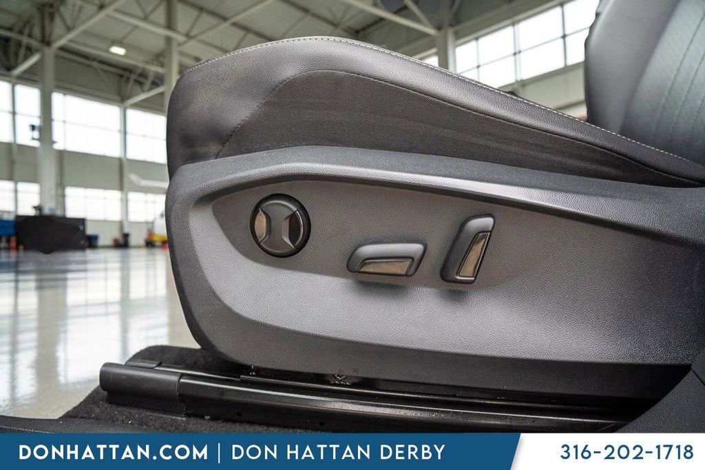 Used 2023 Volkswagen Tiguan SE image 14