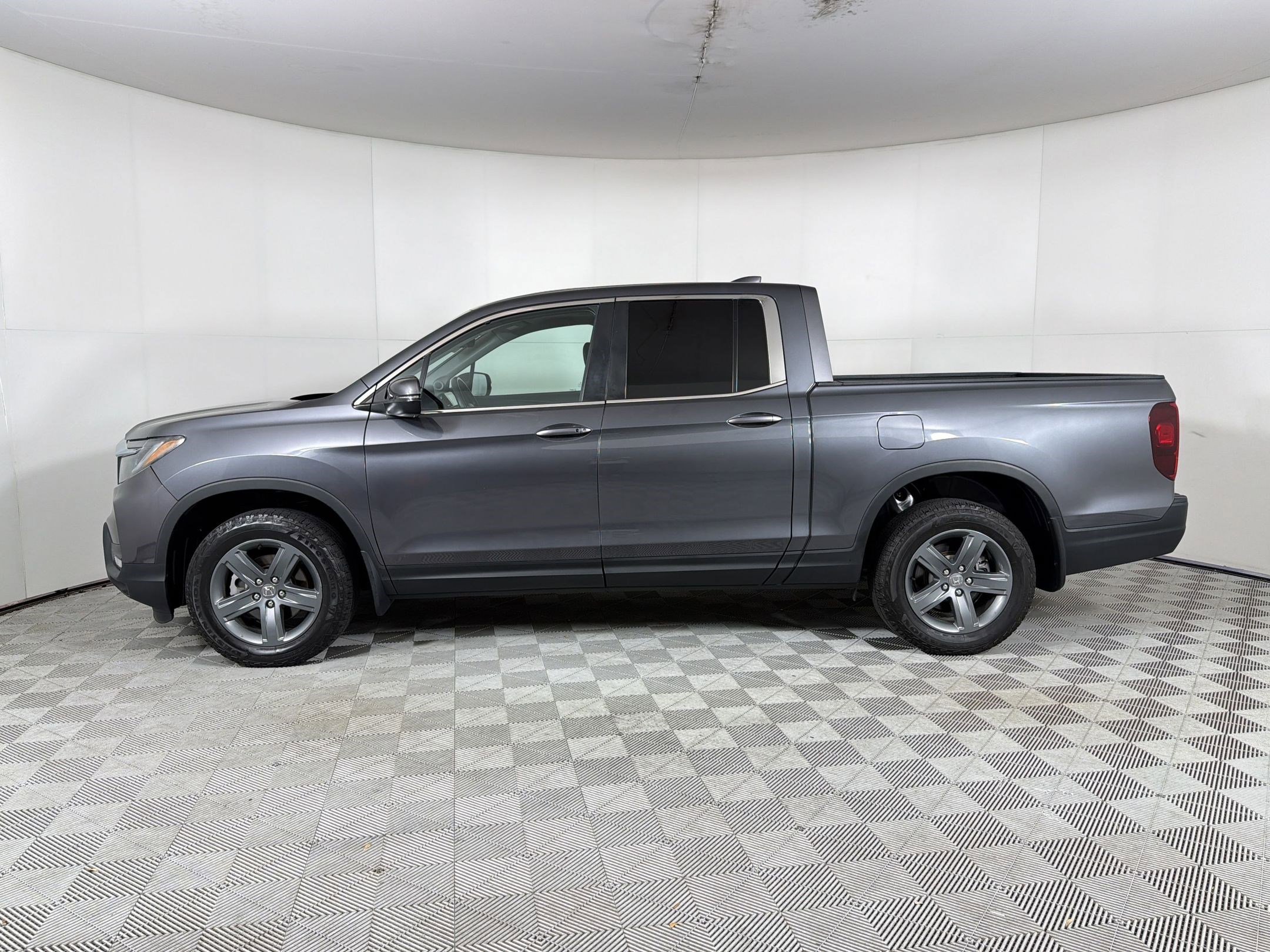 Certified 2023 Honda Ridgeline RTL image 2