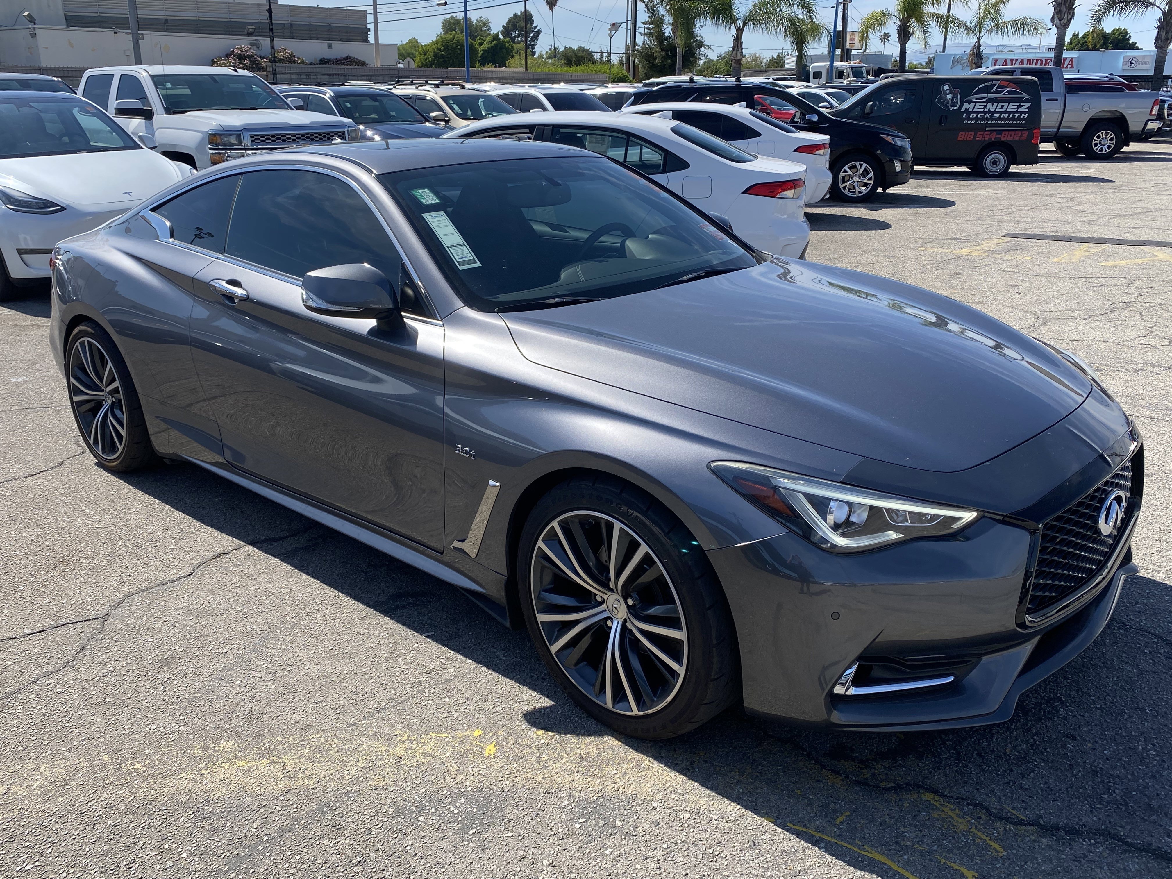 Used 2018 INFINITI Q60 3.0t Luxe RWD image 7