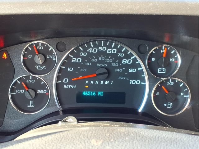 Used 2024 Chevrolet Express 2500 w/ Driver Convenience Package RWD image 26