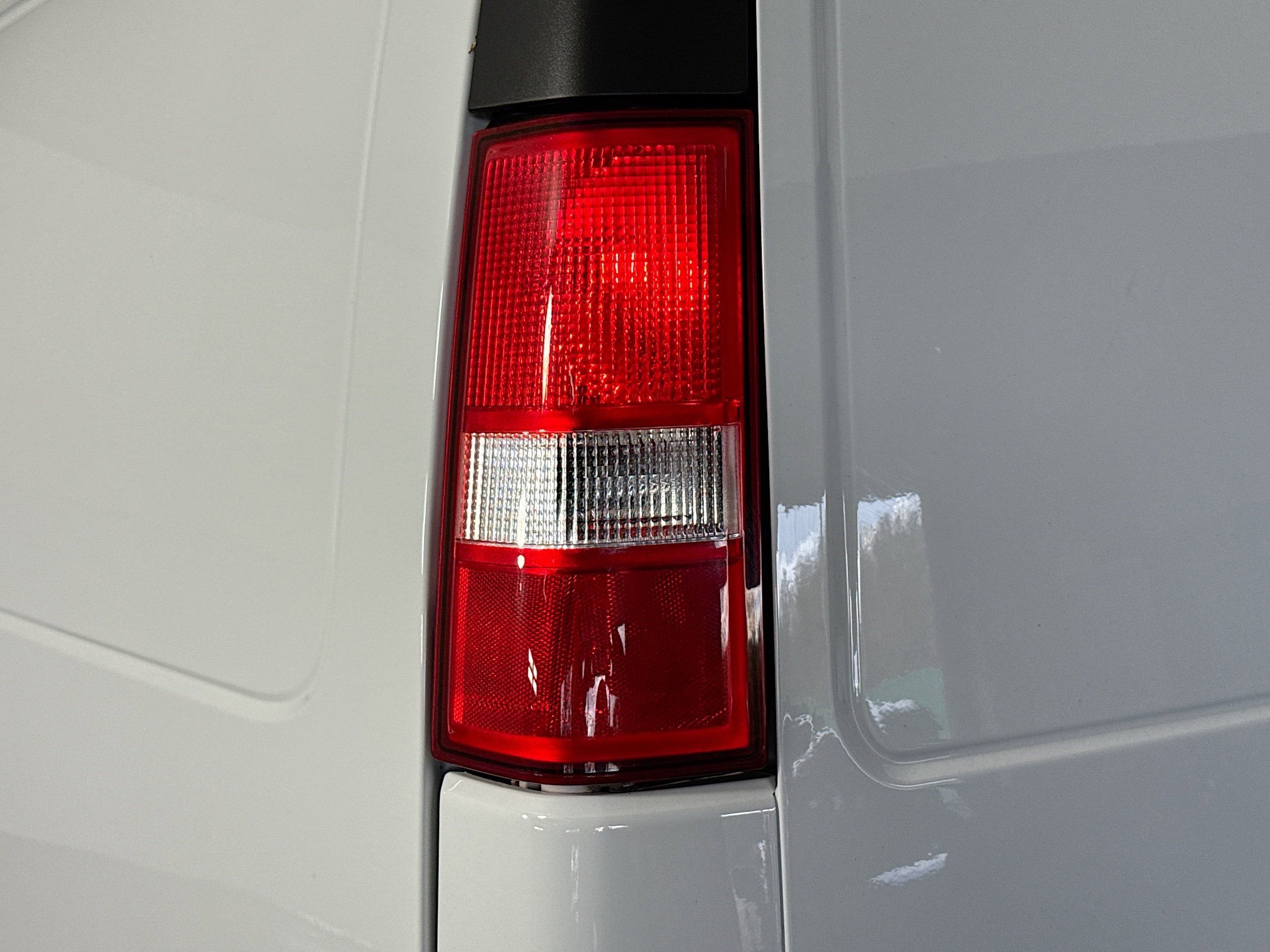 Used 2022 Chevrolet Express 2500 image 29