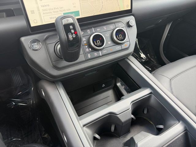 New 2026 Land Rover Defender 110 X-Dynamic SE AWD/4WD image 29