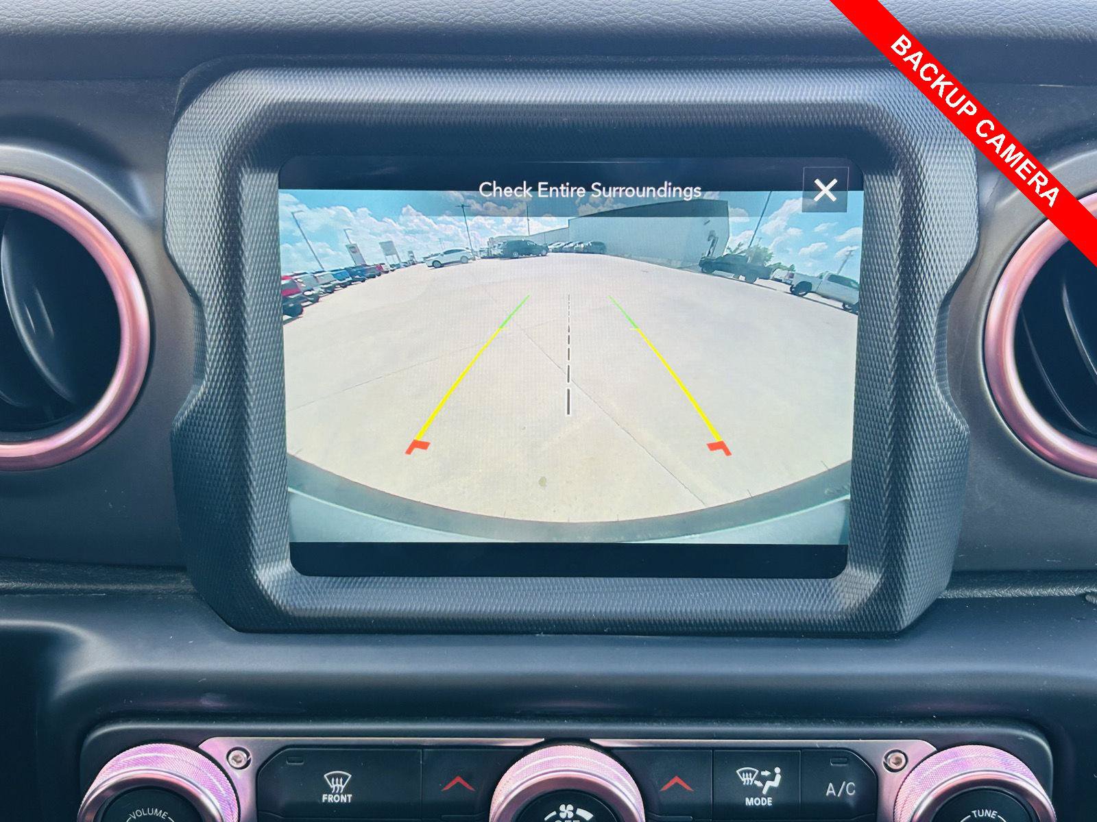 Used 2022 Jeep Wrangler Unlimited Sport AWD/4WD image 7