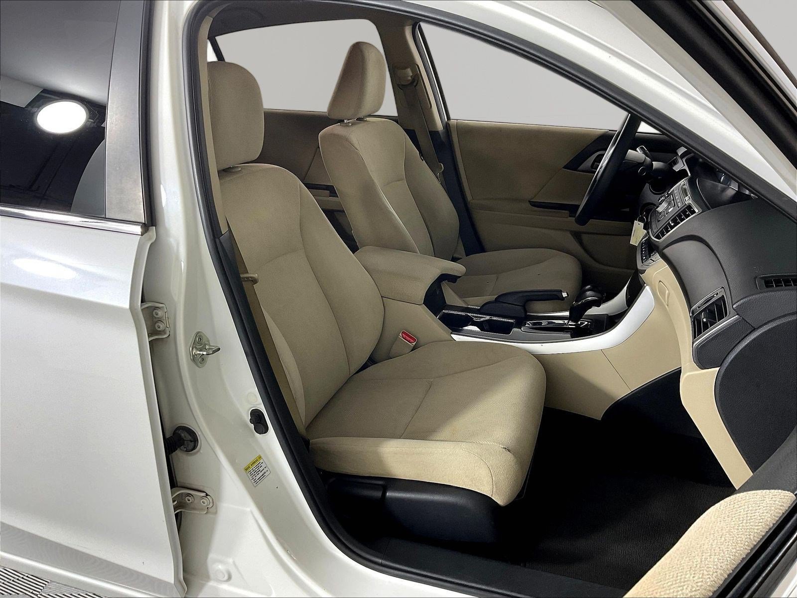 Used 2013 Honda Accord LX image 27