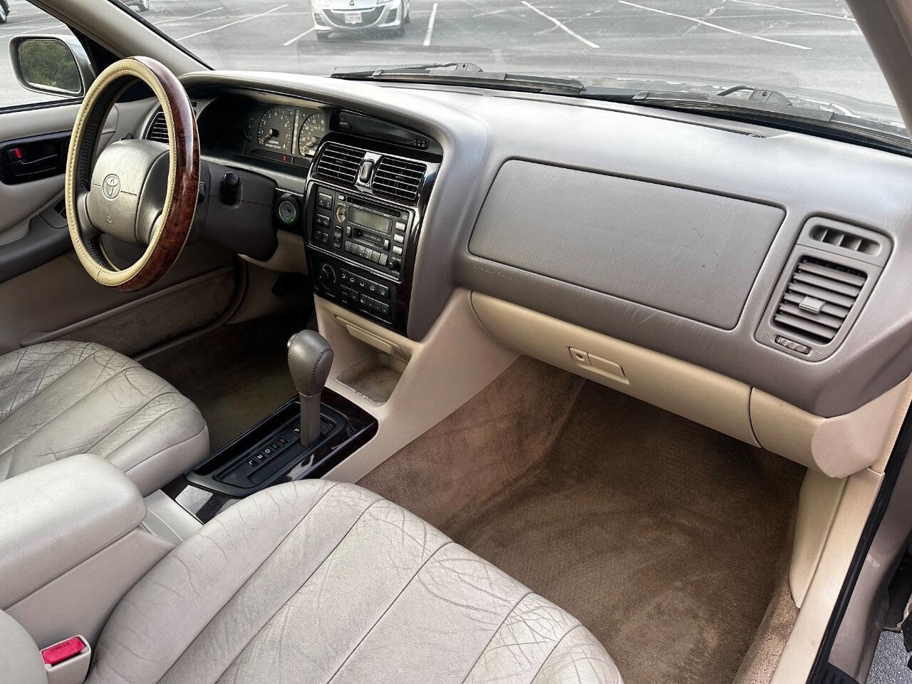 Used 1998 Toyota Avalon XLS image 19