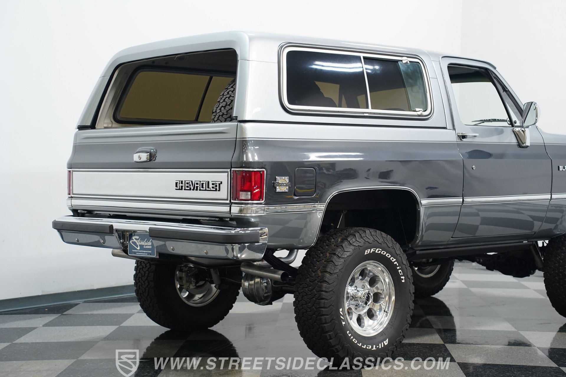 Used 1987 Chevrolet Blazer 4WD image 25