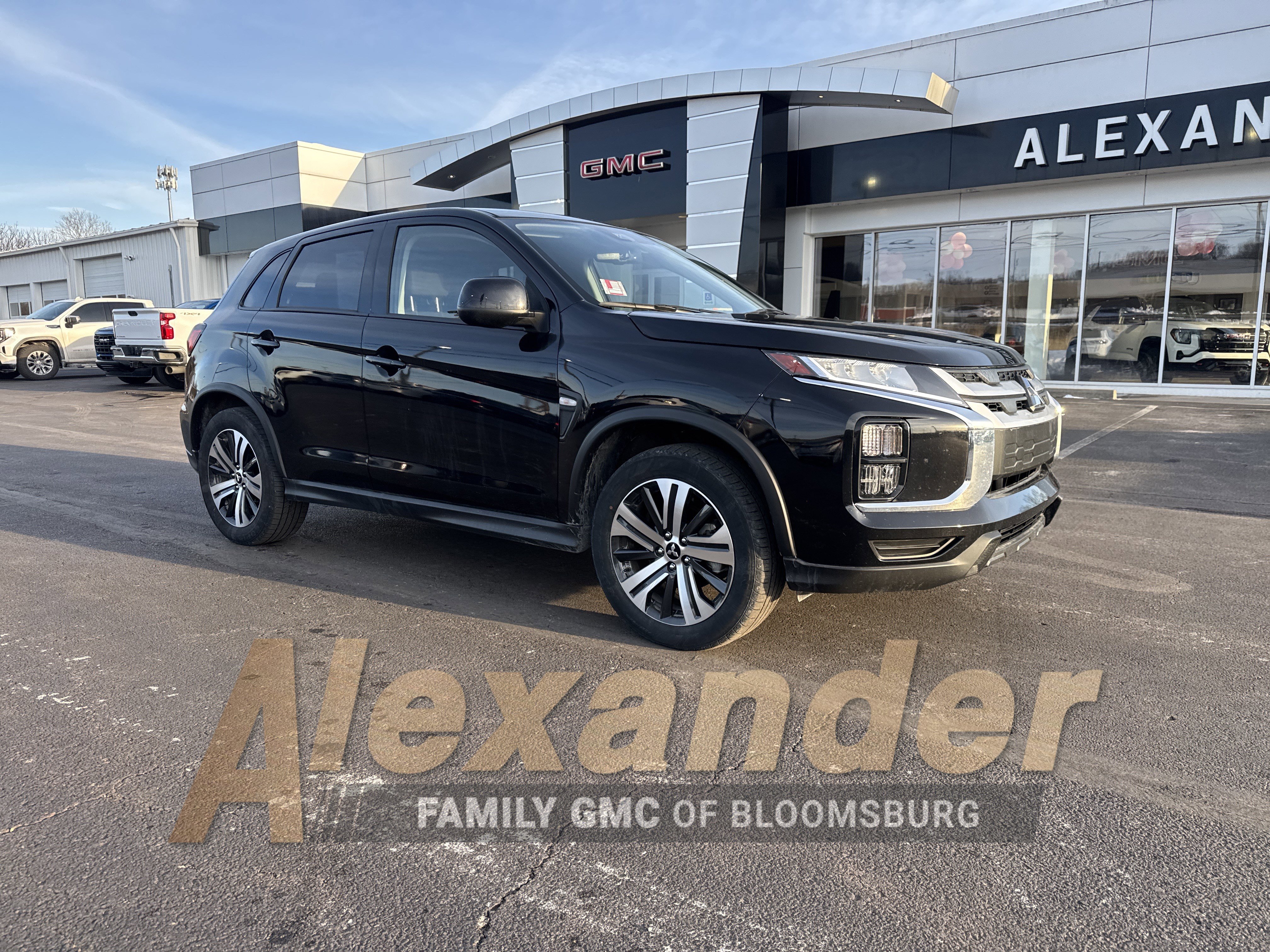 Used 2025 Mitsubishi Outlander Sport ES