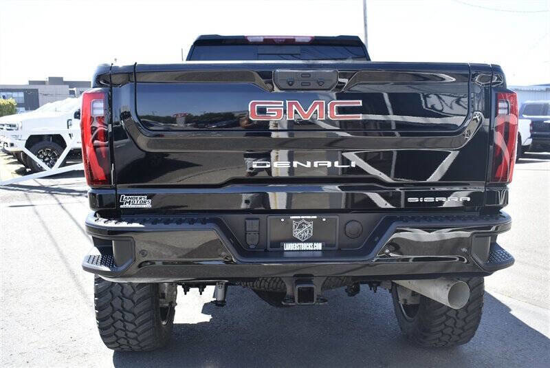Used 2024 GMC Sierra 3500 Denali w/ Denali Reserve Package image 4