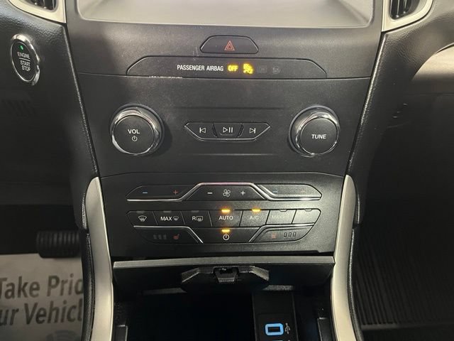 Used 2019 Ford Edge SEL w/ Equipment Group 201A AWD/4WD image 34