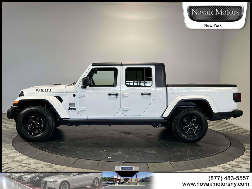 Used 2021 Jeep Gladiator Willys image 5