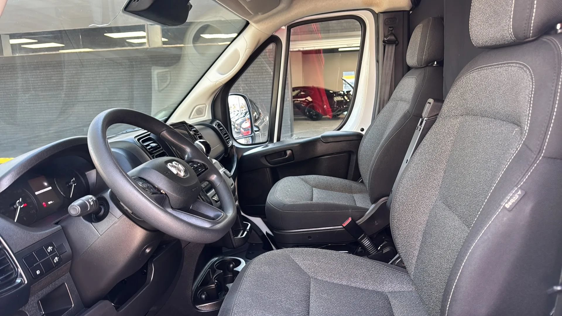 Used 2023 RAM ProMaster 3500 w/ Driver Convenience Group FWD image 13