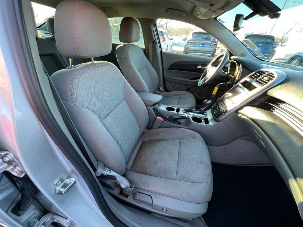 Used 2015 Chevrolet Malibu LS image 25