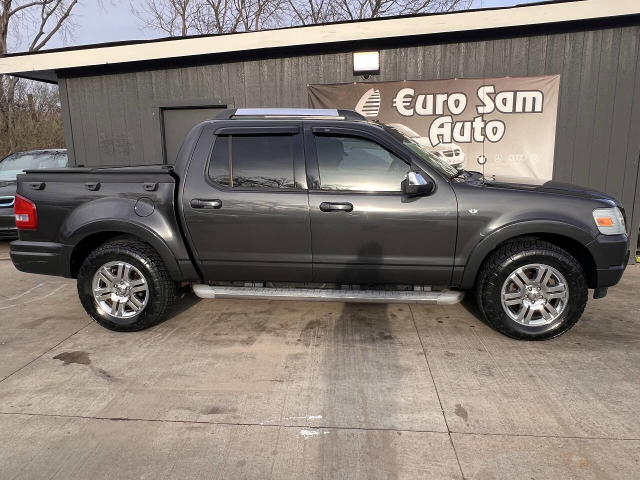 Used 2007 Ford Explorer Sport Trac Limited image 8