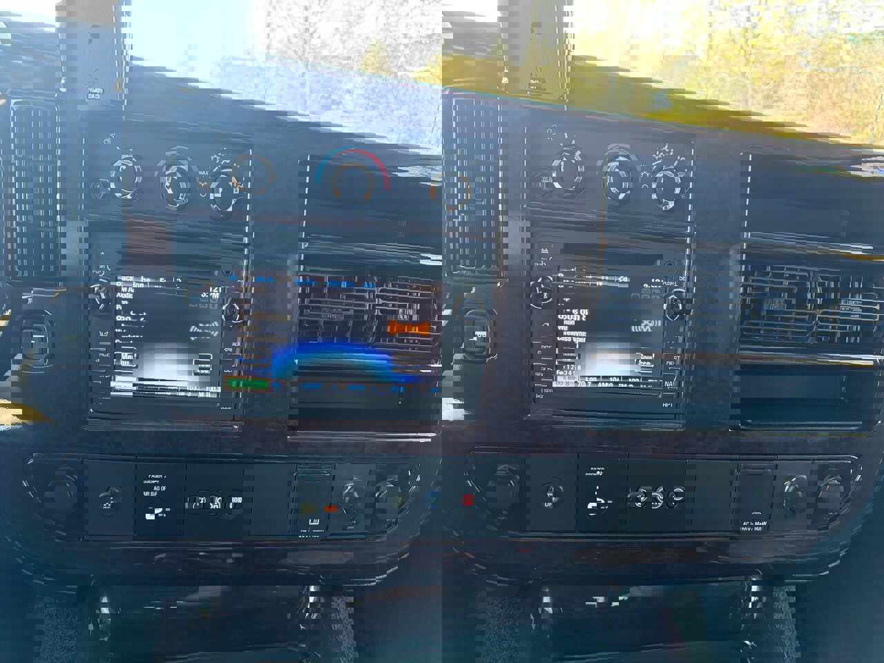 Used 2016 Chevrolet Express 2500 image 14