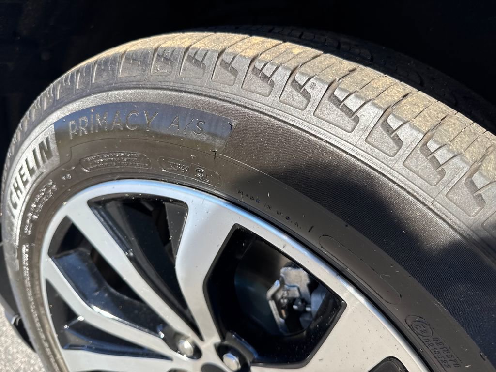 Used 2020 Ford Explorer ST w/ Premium Technology Package image 34