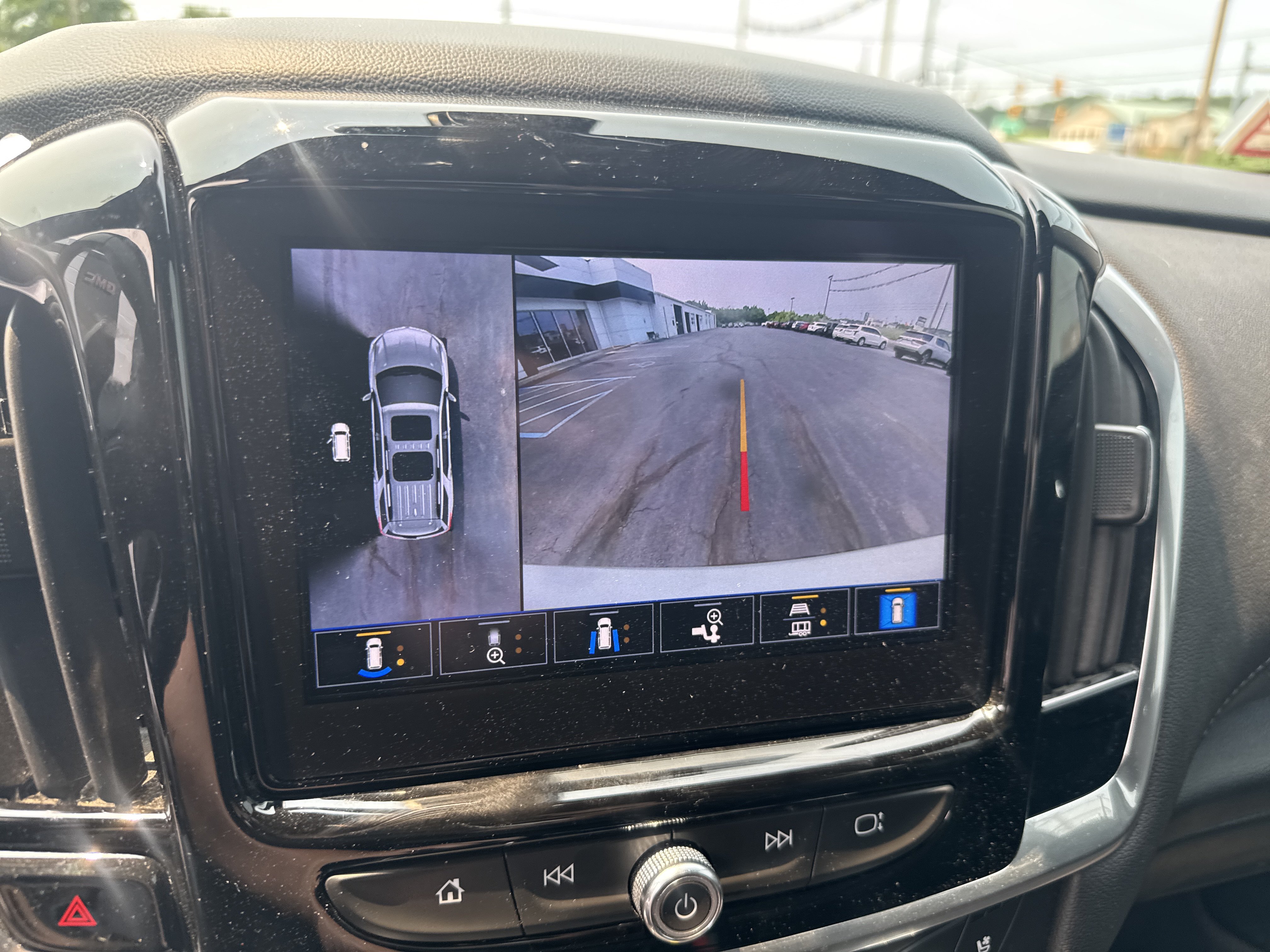 Used 2022 Chevrolet Traverse High Country w/ LPO, Floor Liner Package AWD/4WD image 27