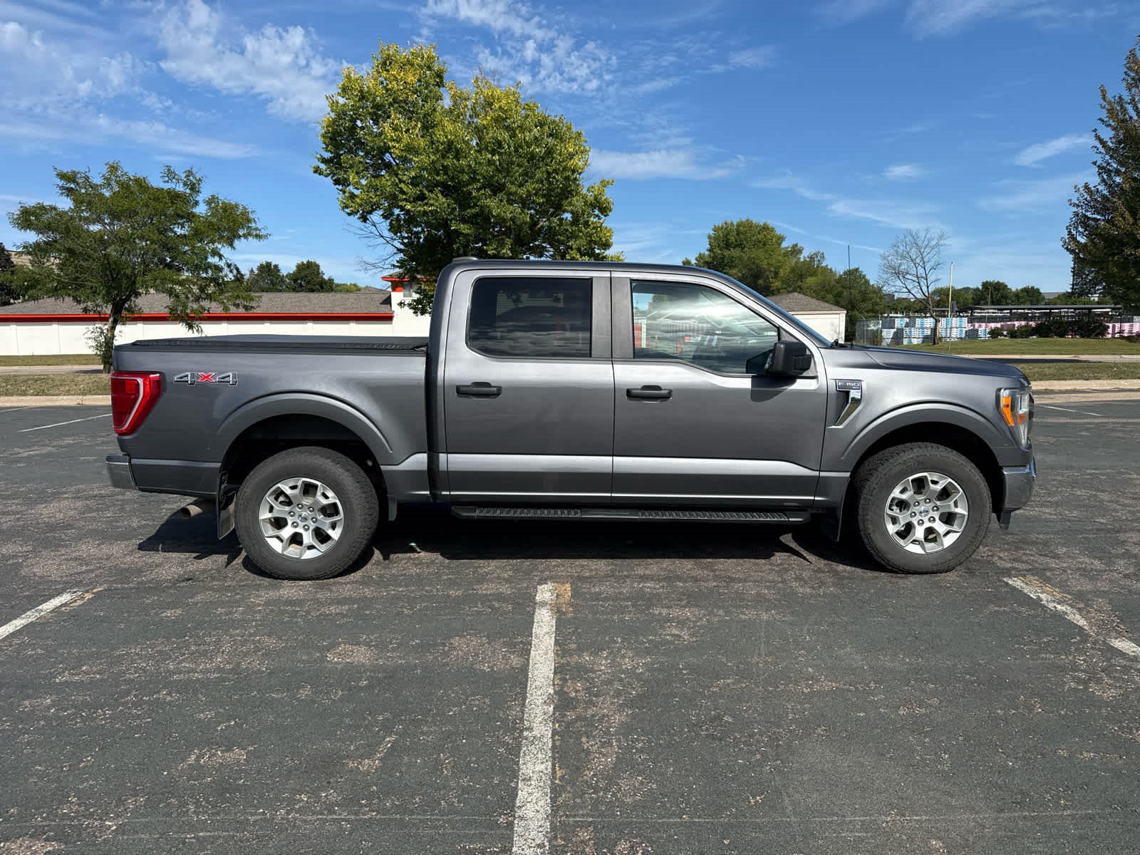 Used 2021 Ford F150 XLT AWD/4WD image 13