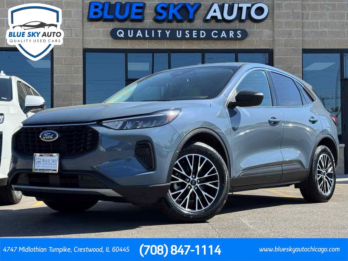 Used 2023 Ford Escape Active w/ Tech Pack #1 AWD/4WD image 1