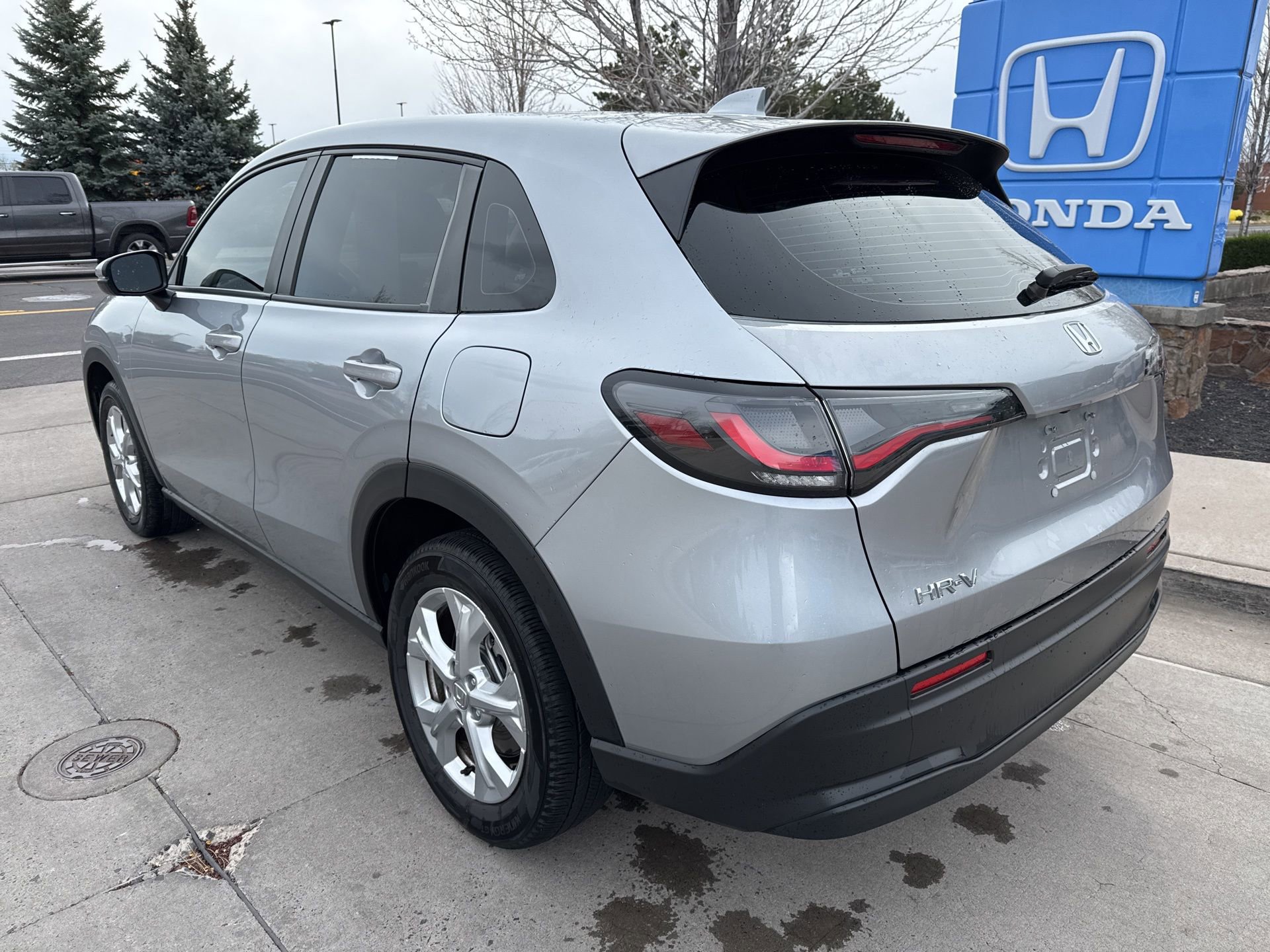 Used 2023 Honda HR-V LX image 8