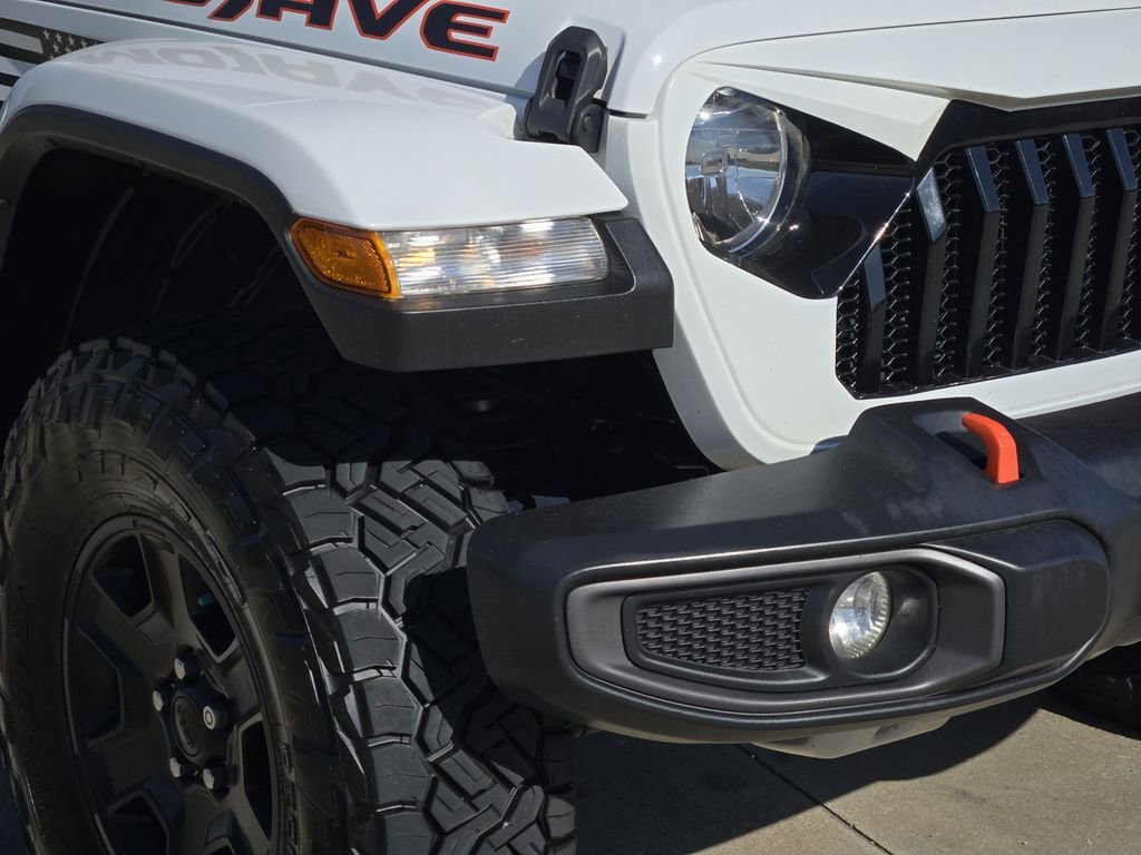 Used 2023 Jeep Gladiator Mojave w/ Cold Weather Group AWD/4WD image 9