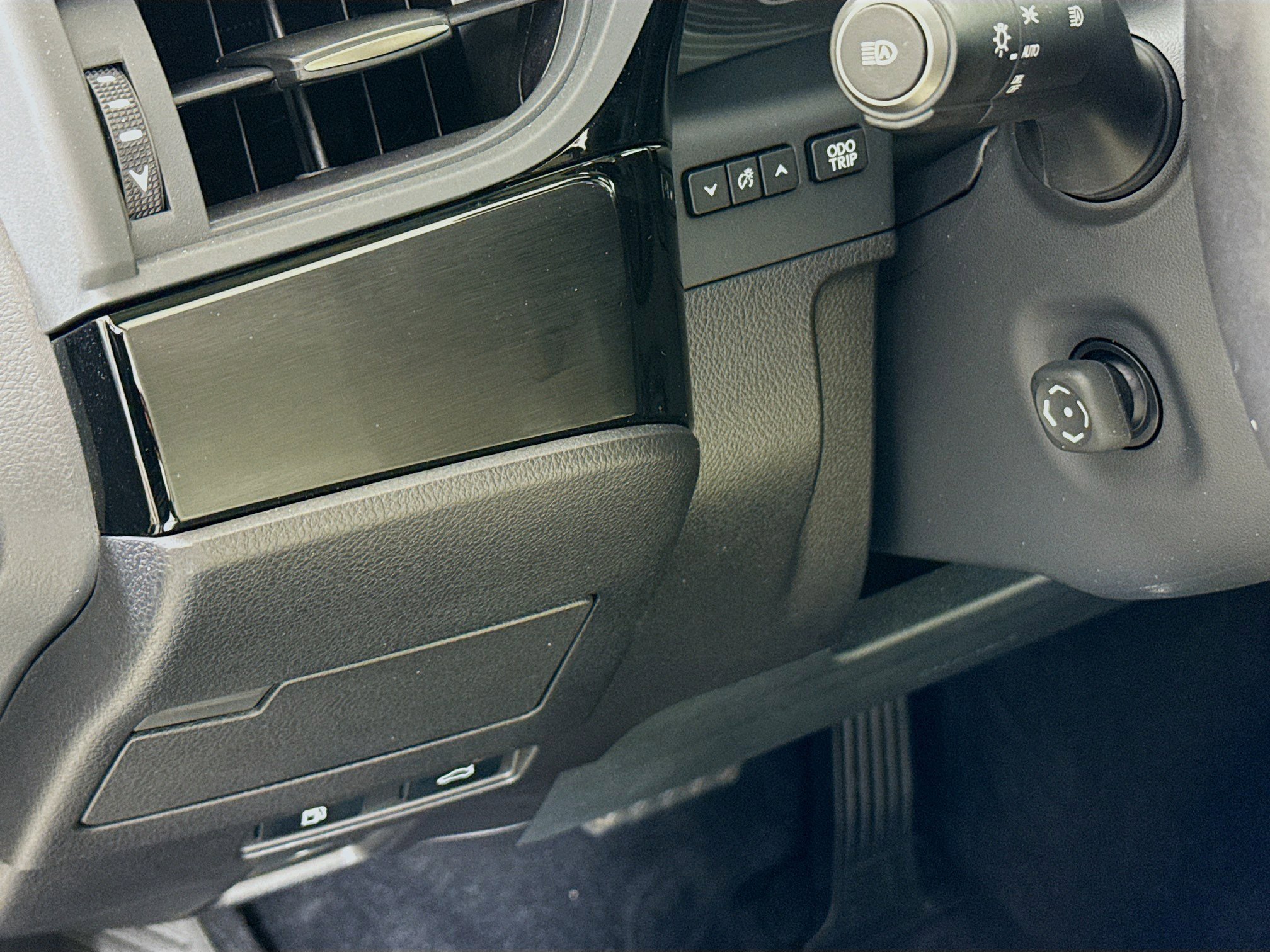 Certified 2022 Lexus ES 350 w/ Premium Package image 10