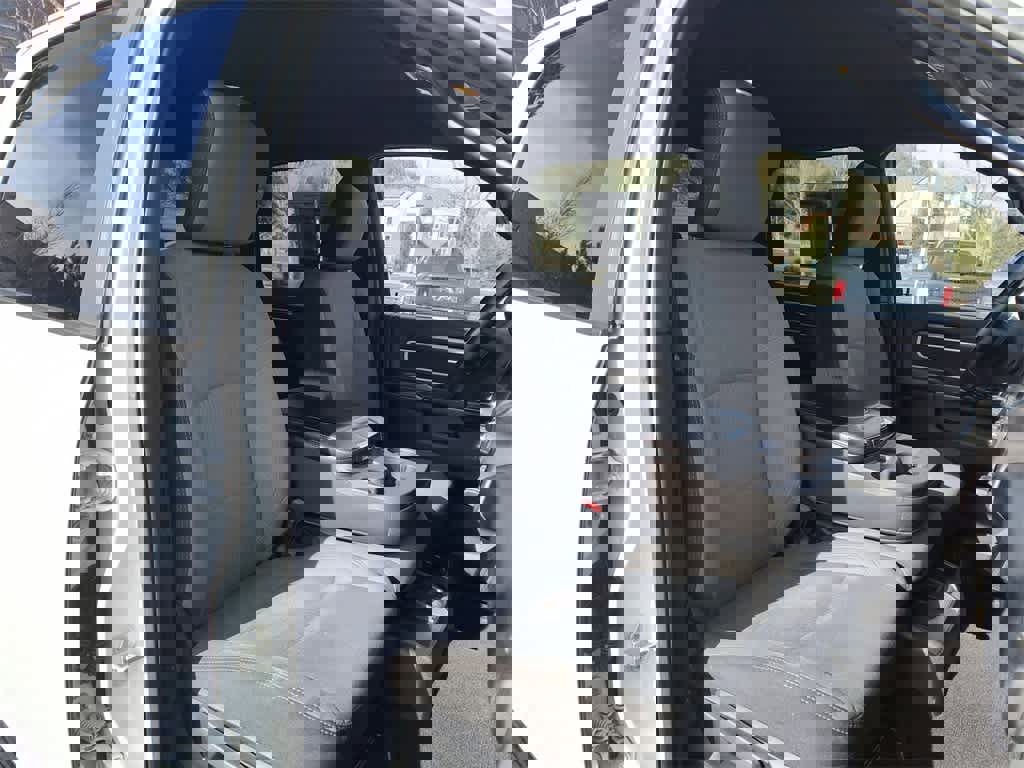 Used 2024 RAM 2500 Big Horn image 23