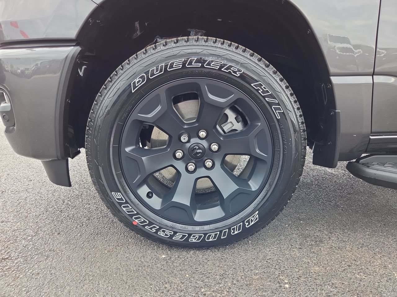 New 2026 RAM 1500 Express AWD/4WD image 10