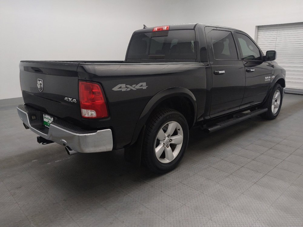 Used 2018 RAM 1500 SLT image 10