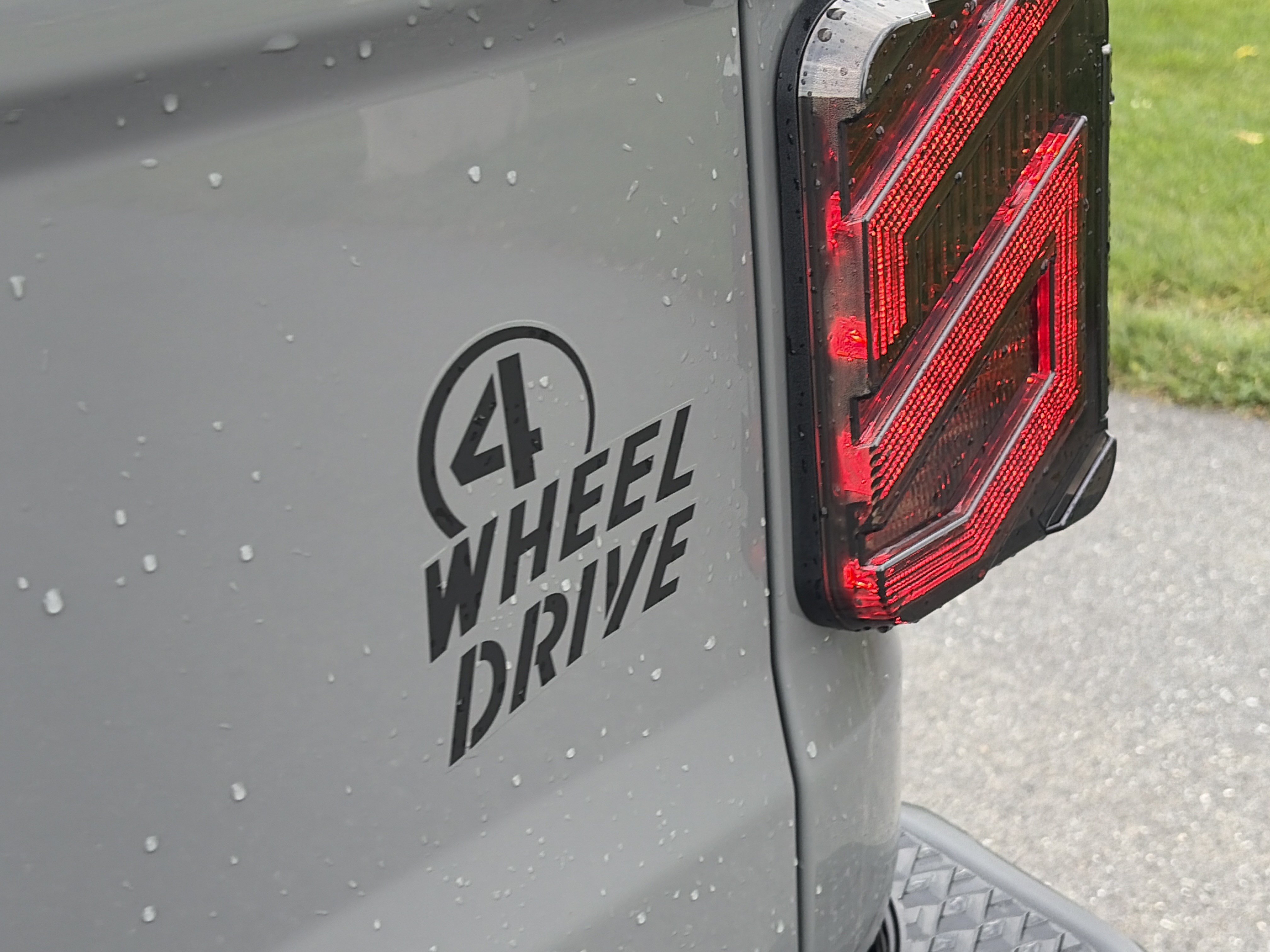 Used 2021 Jeep Gladiator Sport AWD/4WD image 15
