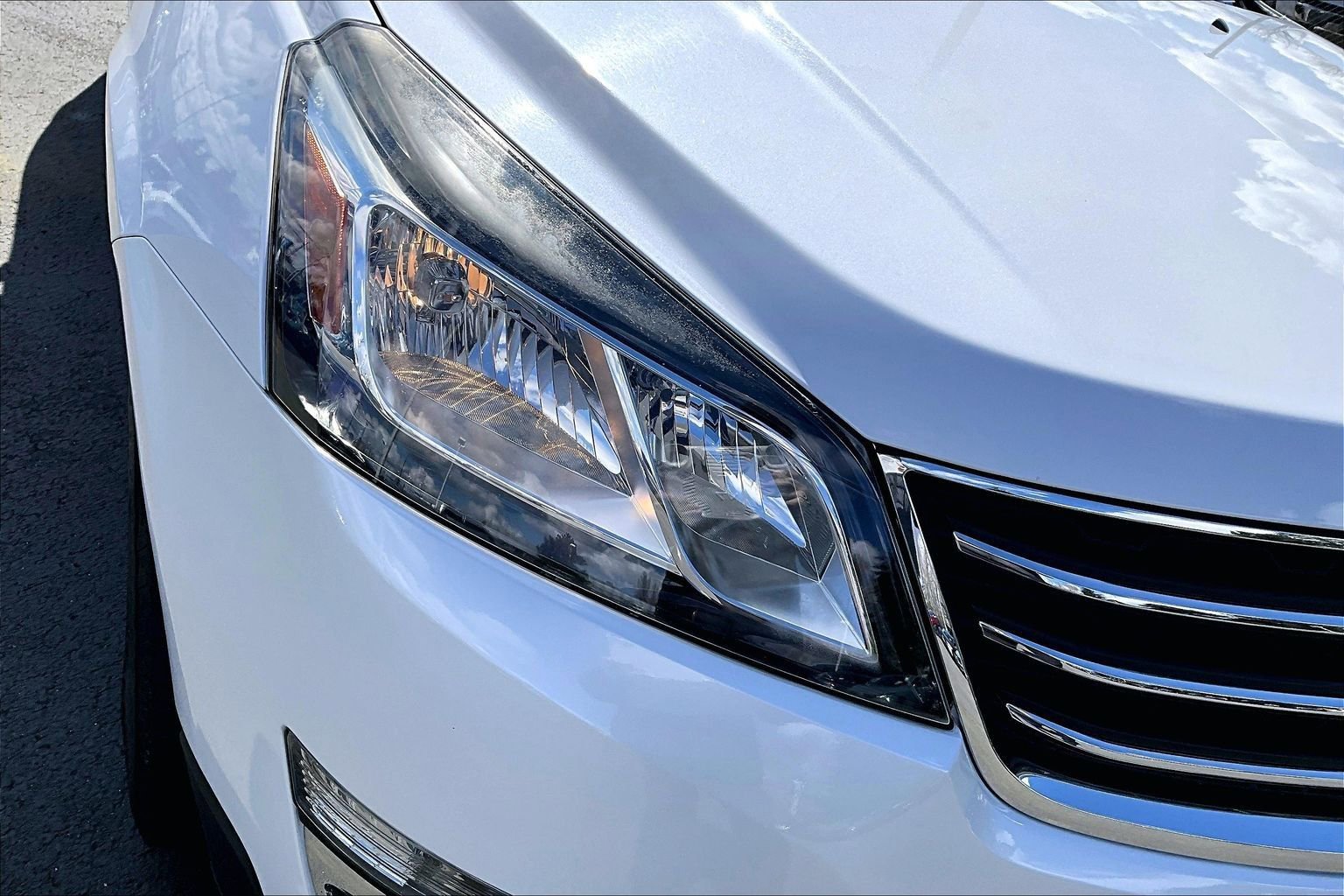 Used 2016 Chevrolet Traverse LT image 32