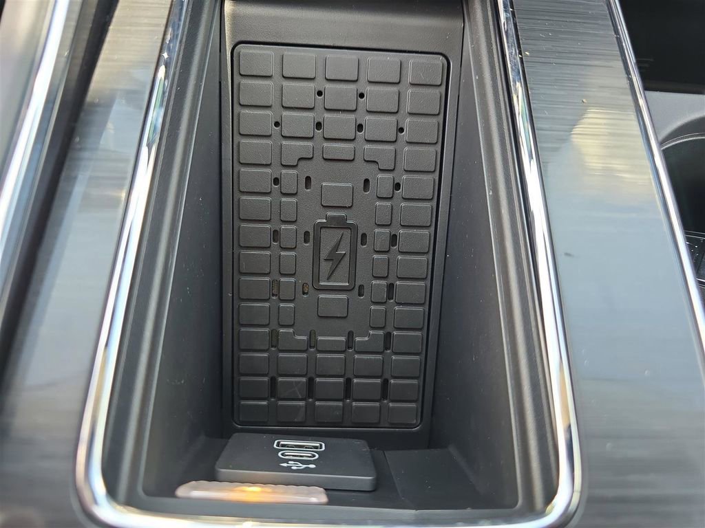 New 2025 Lincoln Aviator 2WD w/ Equipment Group 101A image 20