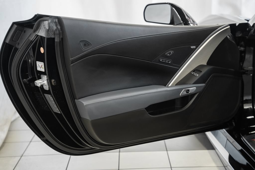Used 2017 Chevrolet Corvette Z06 RWD image 35