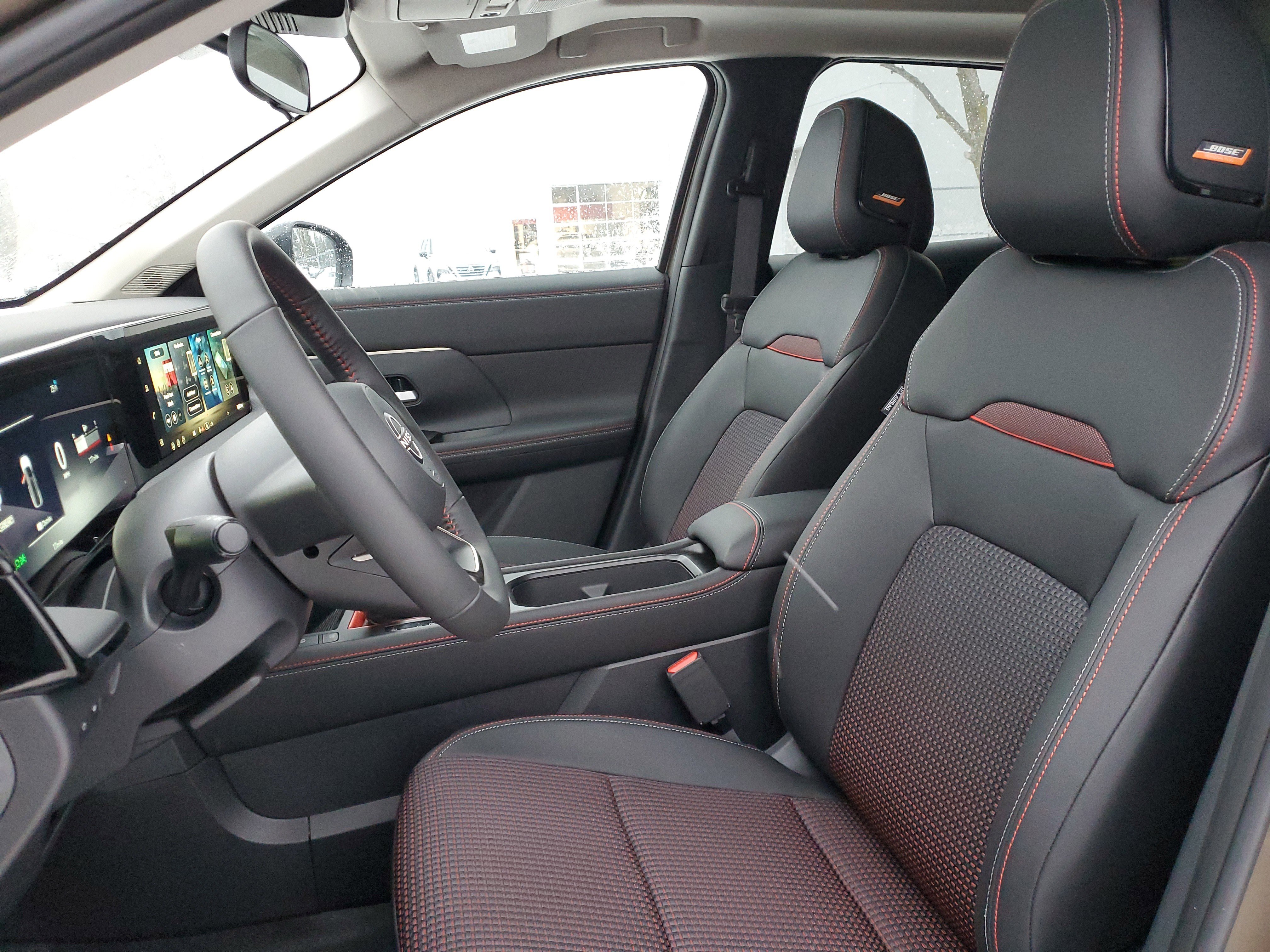 New 2026 Nissan Kicks SR w/ SR Premium Package image 5