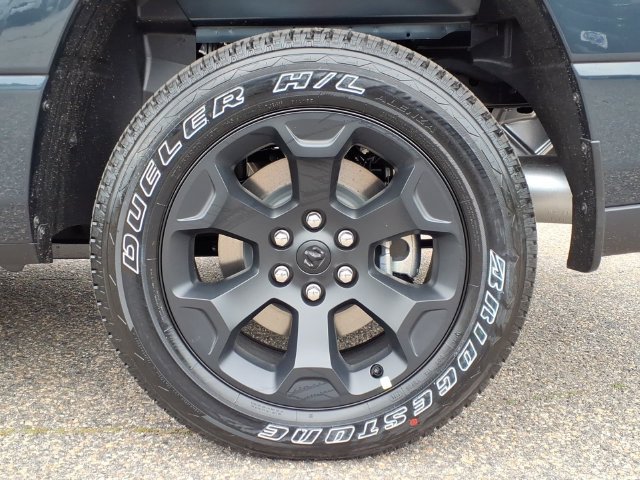 New 2026 RAM 1500 Express AWD/4WD image 9