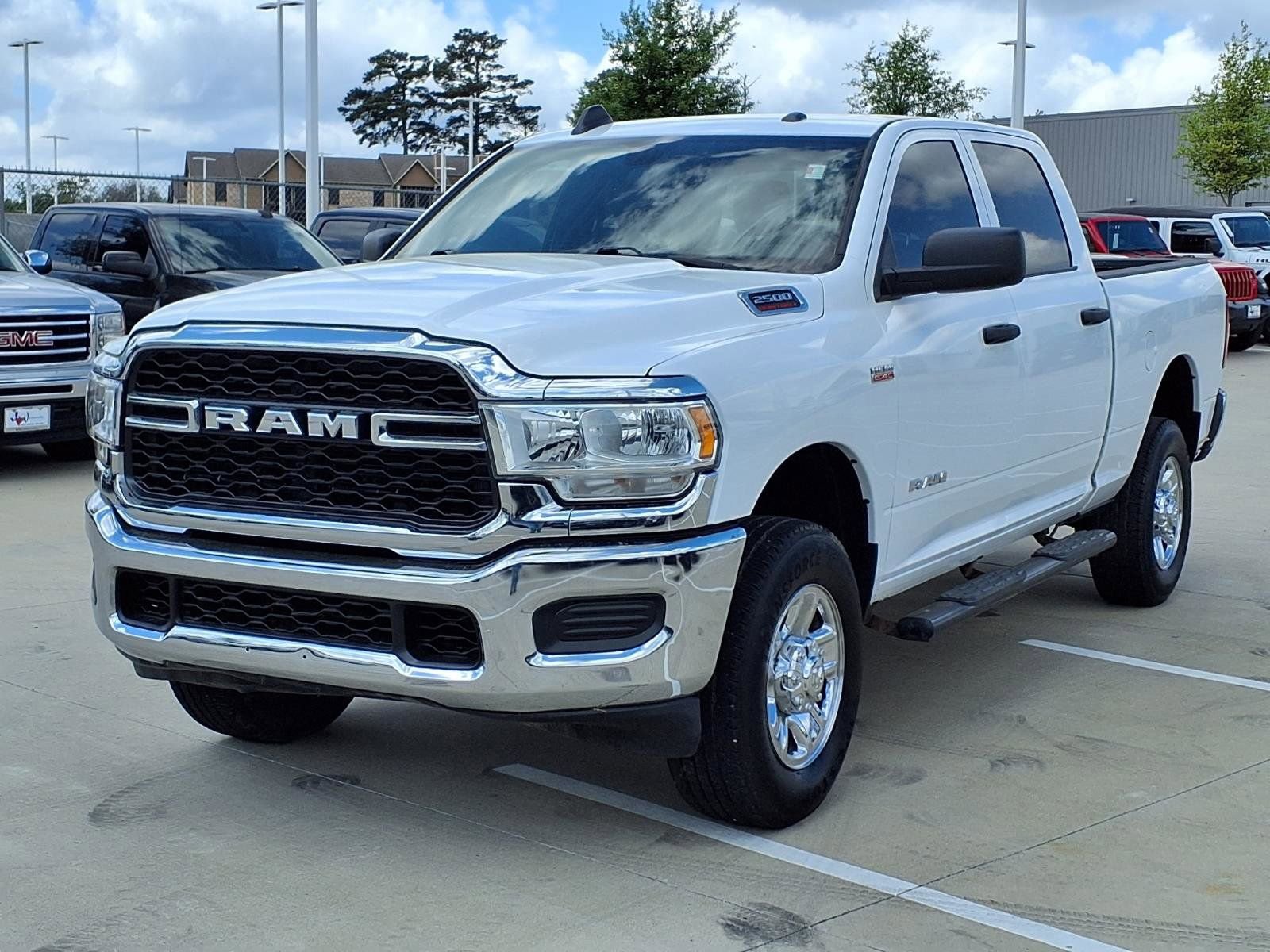 Used 2022 RAM 2500 Tradesman w/ Chrome Appearance Group image 3