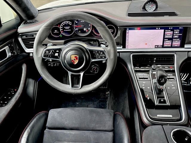 Used 2019 Porsche Panamera GTS image 27