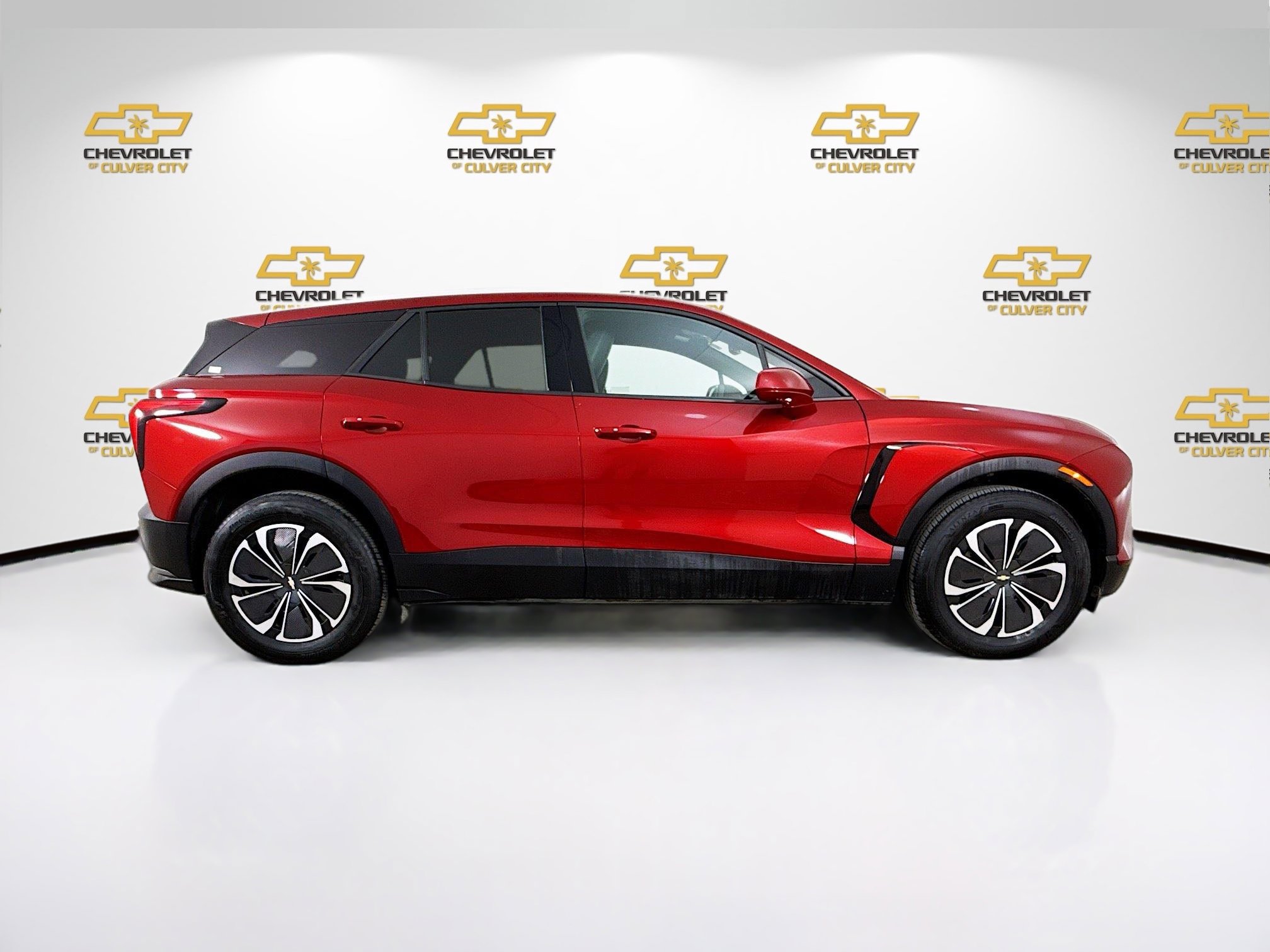 Used 2024 Chevrolet Blazer EV LT image 8