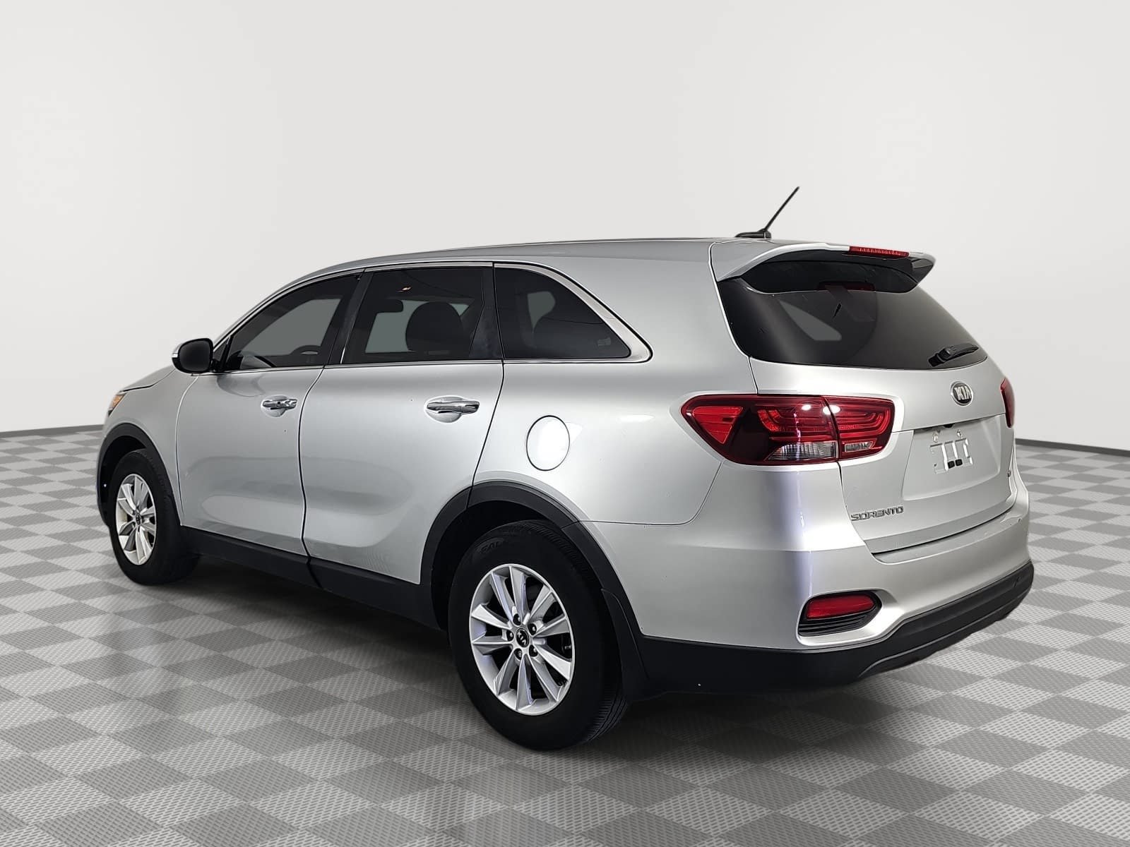 Used 2020 Kia Sorento LX FWD image 6