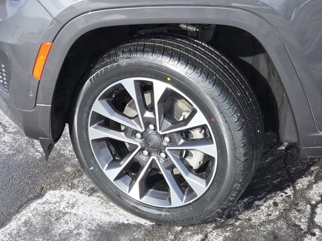 Used 2021 Jeep Grand Cherokee L Overland w/ Luxury Tech Group IV image 27